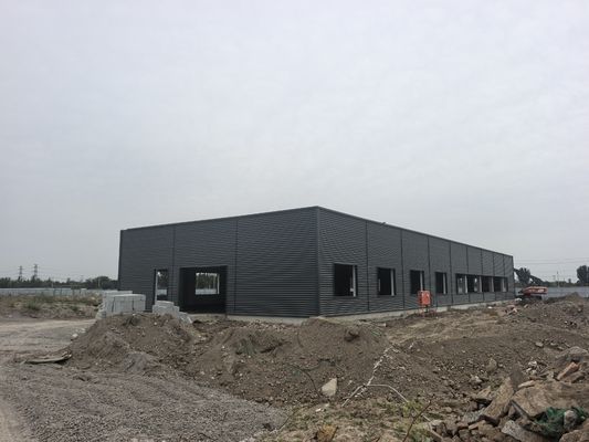 Düşük Maliyetli Büyük Açıklıklı Çelik Yapı Atölyesi Depolama Kulübesi ve Ticari Binalar Depo Satışları için Metal Yapı Çerçevesi Prefabrik Paslanma Önleyici