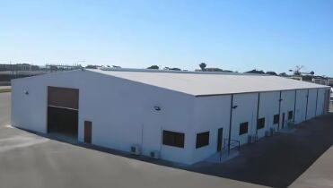 Endüstriyel Çelik Yapı Binaları İhracat İçin Hazır Çelik Depolar Otel Özel Boyutlu Deprem Karşıtı Korozyona Dayanıklı Kaplama Uygun Üretim Tesisleri Ticari Tesisler ISO/CE